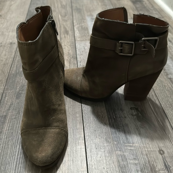 Lucky Brand- Booties - size 8 - Picture 1 of 6